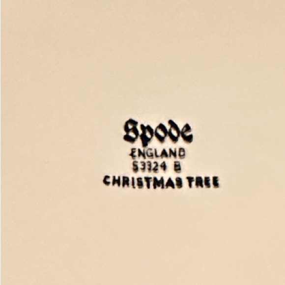 Spode Festive Green and White Christmas Tree Pitcher - Picture 2 of 4